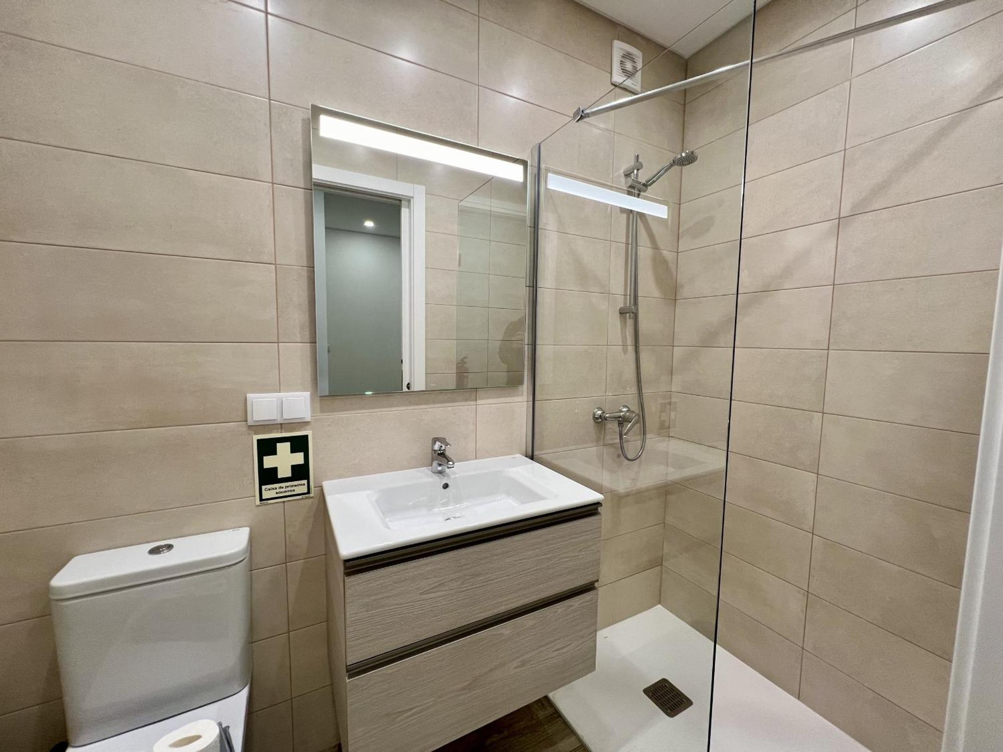 Quarteira Modern By Homing Apartment Luaran gambar